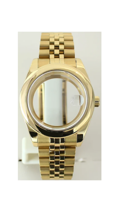Gold jube with smooth bezel